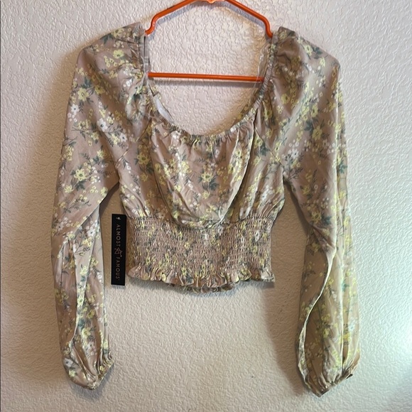 Almost Famous Green Puff Sleeve Ruched Blouse - Picture 7 of 7